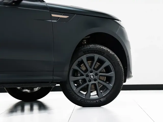 Land Rover Range Rover Sport — Фото автомобиля 22