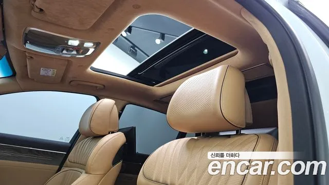 Genesis G90 Бензин 3.5 турбо AWD — Фото автомобиля 17