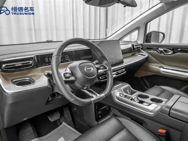 GAC Trumpchi E8 — Фото автомобиля 12