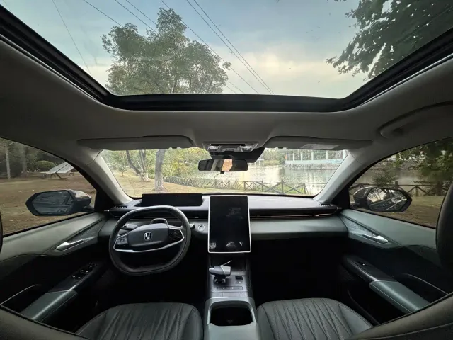 Changan Lamore — Фото автомобиля 11