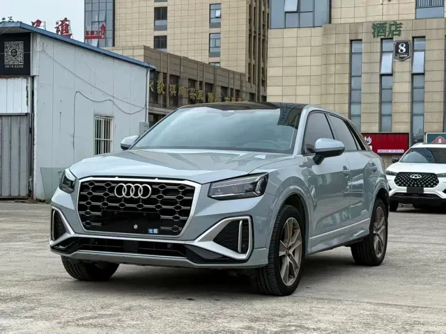 Фотография автомобиля — Audi Q2L