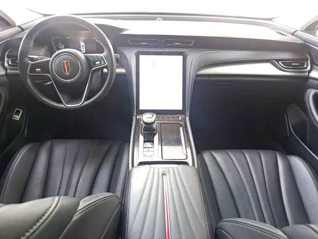Hongqi H5 — Фото автомобиля 6