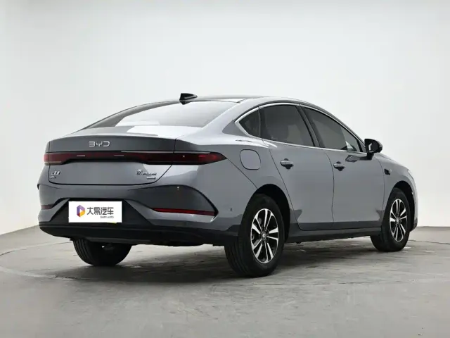 BYD Qin PLUS — Фото автомобиля 3