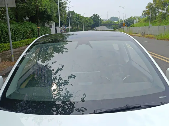 Tesla Model Y — Фото автомобиля 17