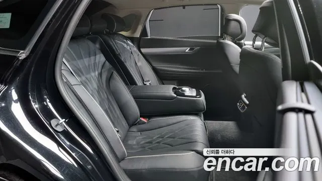 Genesis G80 Бензин 2.5 турбо AWD — Фото автомобиля 12