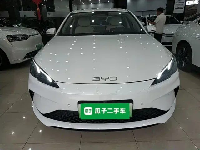 BYD Seal 05 DM-i — Фото автомобиля 2