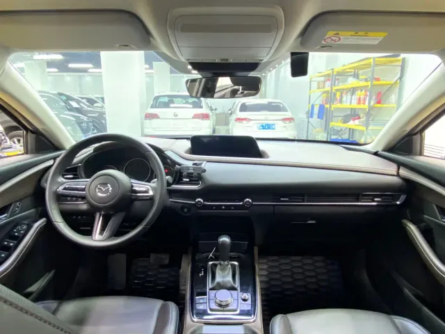 Mazda CX-30 — Фото автомобиля 12