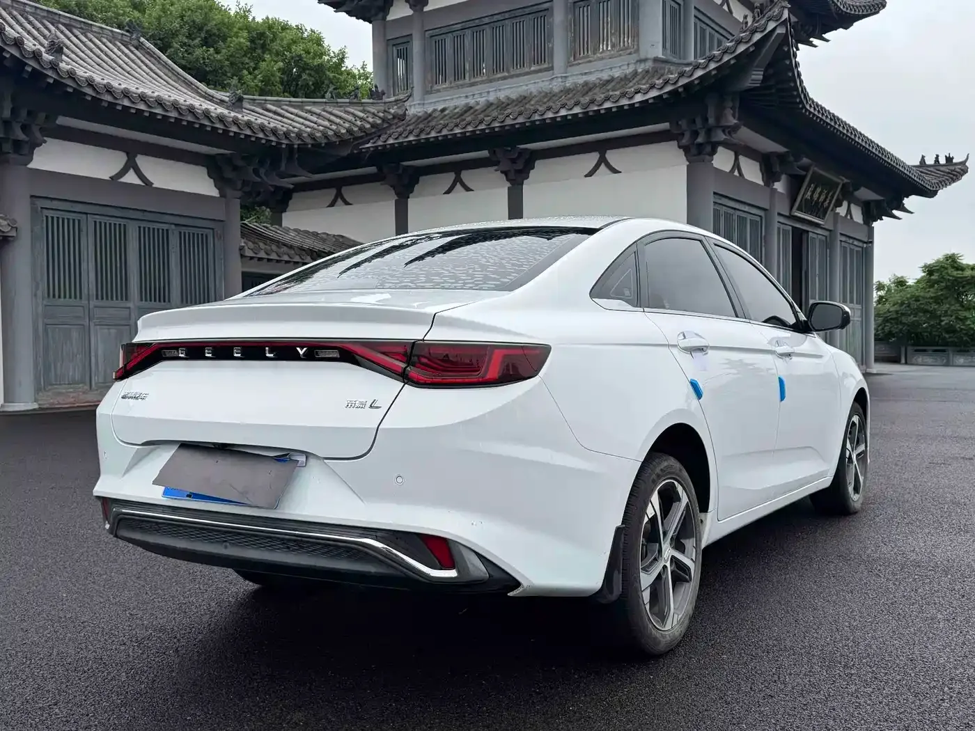 Geely Emgrand L 2022 1.4T CVT Flagship — Фото автомобиля 6