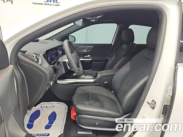 Mercedes-Benz EQA — Фото автомобиля 11