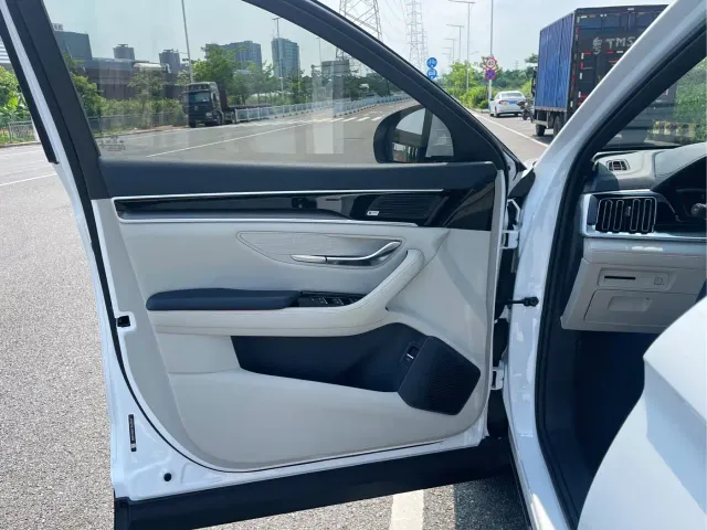 BYD Song PLUS — Фото автомобиля 11