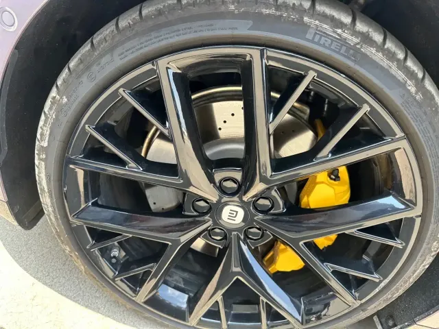 Xiaomi SU7 — Фото автомобиля 14