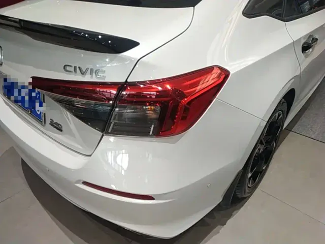 Honda Civic — Фото автомобиля 7