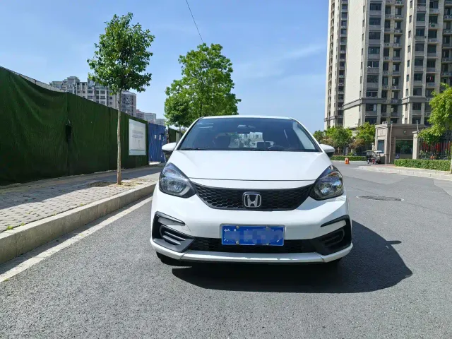 Honda Fit — Фото автомобиля 2
