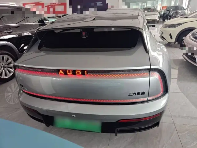 Audi E5 Sportback — Фото автомобиля 5