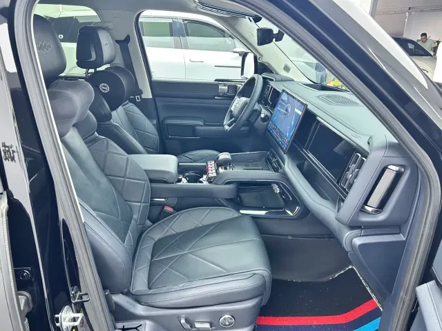 BYD FangChengBao Leopard 5 — Фото автомобиля 8