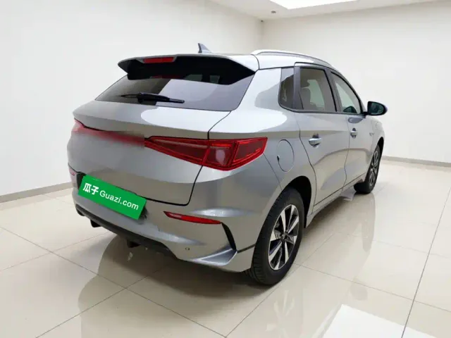 BYD e2 — Фото автомобиля 6