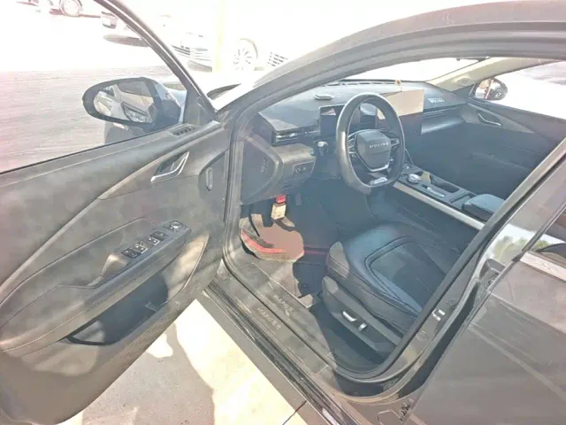Wuling Starlight — Фото автомобиля 15