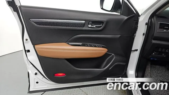 Renault-KoreaSamsung QM6 Новый QM6 2.0 LPe RE Signature 2WD — Фото автомобиля 22