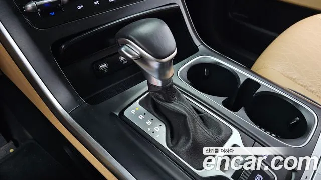 Kia Canival Carnival 4 поколение Бензин 9 мест Prestige — Фото автомобиля 8