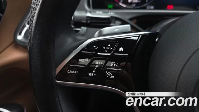 Mercedes-Benz E-Class — Фото автомобиля 25