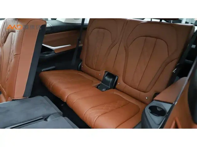 BMW X7 — Фото автомобиля 9