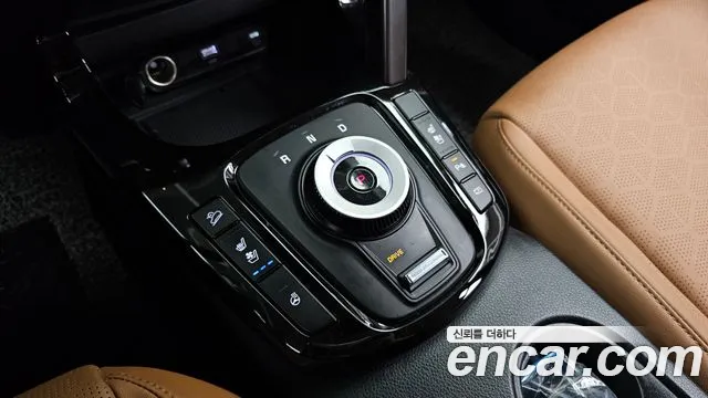 Kia Seltos New — Фото автомобиля 12