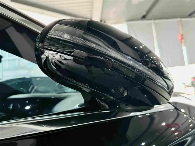 Mercedes-Benz E-Class — Фото автомобиля 16