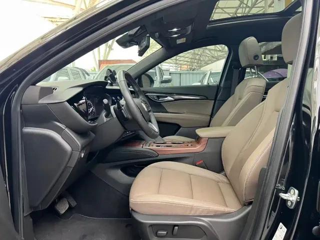 Buick Envision Plus — Фото автомобиля 3