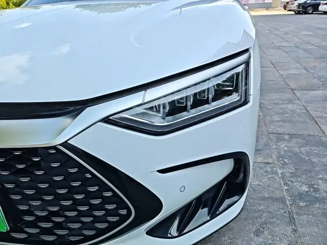 BYD Han — Фото автомобиля 23