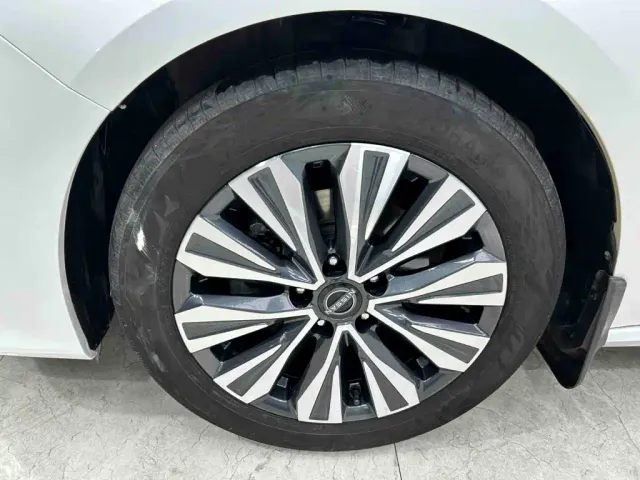 Nissan Teana — Фото автомобиля 24