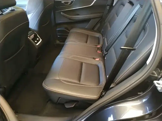 Chery Tiggo 8 — Фото автомобиля 16