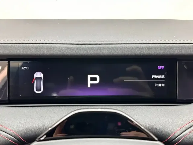 Xiaomi SU7 — Фото автомобиля 17