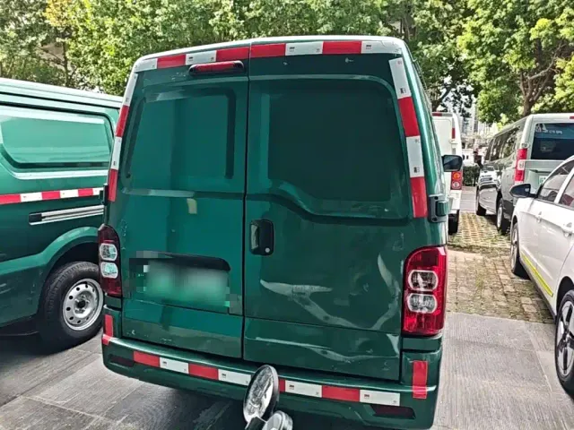 Changan Star 9 EV — Фото автомобиля 5