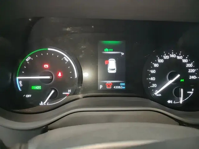 Toyota Toyota Sienna 2021 2.5L Hybrid Luxury Welfare Edition — Фото автомобиля 11