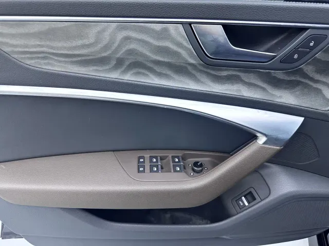 Audi A7L — Фото автомобиля 7
