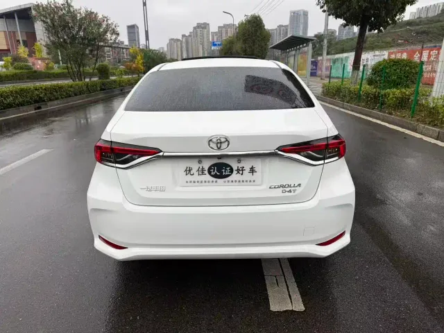 Toyota Corolla — Фото автомобиля 11