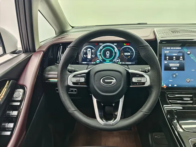GAC Trumpchi M8 — Фото автомобиля 7