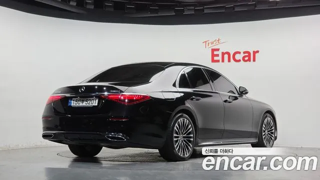 Фотография автомобиля — Mercedes-Benz S-Class W223