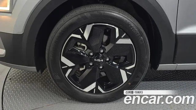 Kia Niro Niro (New) — Фото автомобиля 5