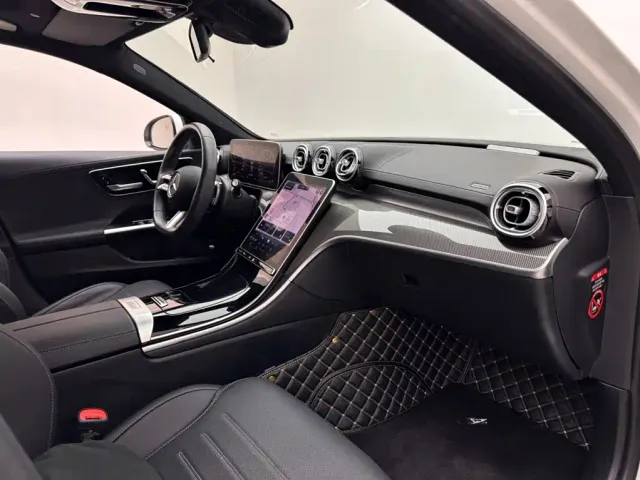 Mercedes-Benz C-Class — Фото автомобиля 11