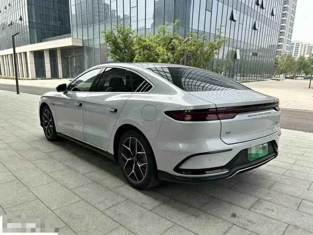 BYD Han — Фото автомобиля 9