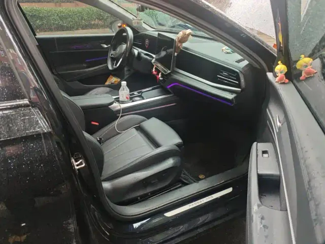 Volkswagen Passat — Фото автомобиля 8