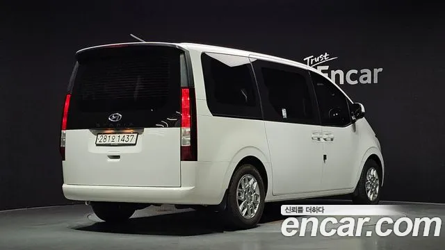 Hyundai Staria — Фото автомобиля 2