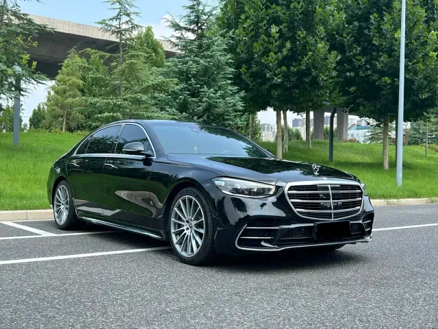Mercedes-Benz S-Class — Фото автомобиля 3