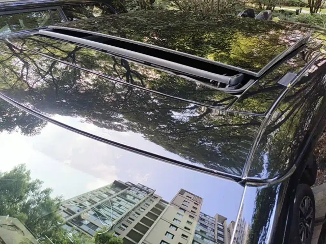 Land Rover Range Rover Sport — Фото автомобиля 6