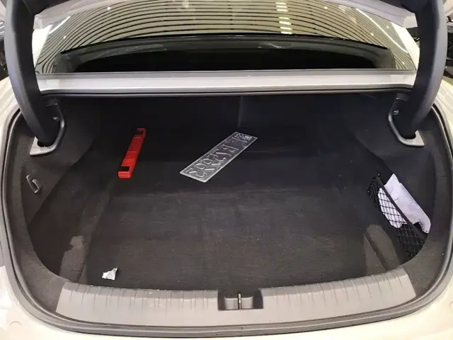 Xiaomi SU7 — Фото автомобиля 18