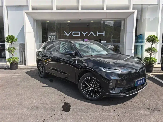 Voyah Zhiyin — Фото автомобиля 3