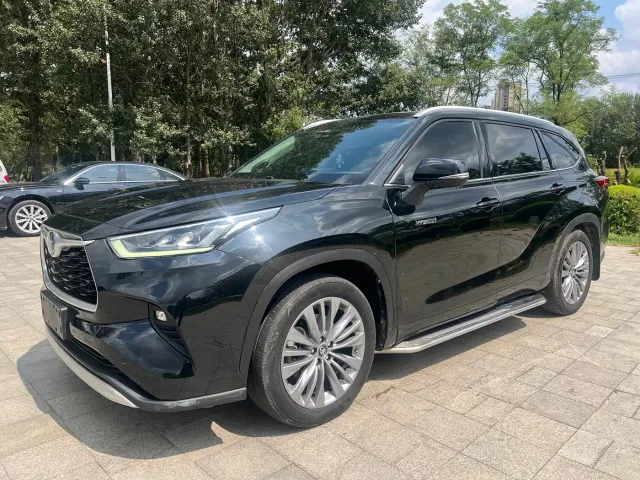 Toyota Highlander — Фото автомобиля 3