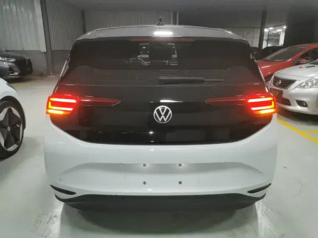 Volkswagen ID.3 — Фото автомобиля 5