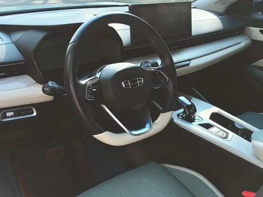 Geely Emgrand L HiP 2022 1.5TD-DHT Pro 100KM Super Rui — Фото автомобиля 17